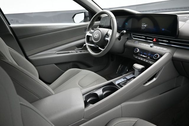 2025 Hyundai Elantra SEL Convenience IVT - 23065612 - 16