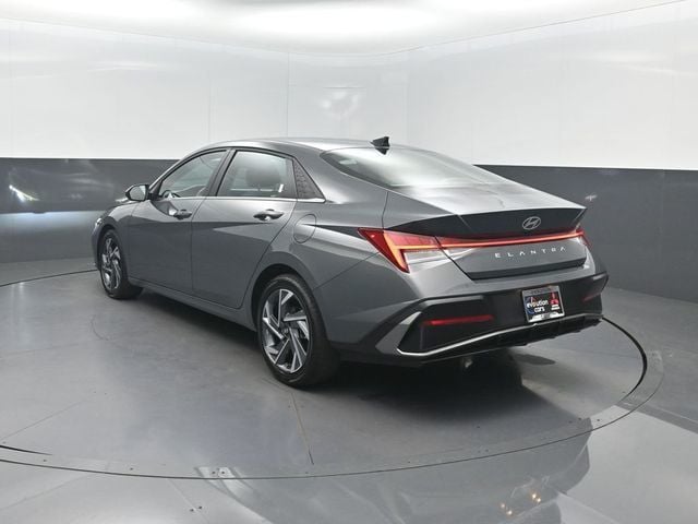 2025 Hyundai Elantra SEL Convenience IVT - 23065612 - 28