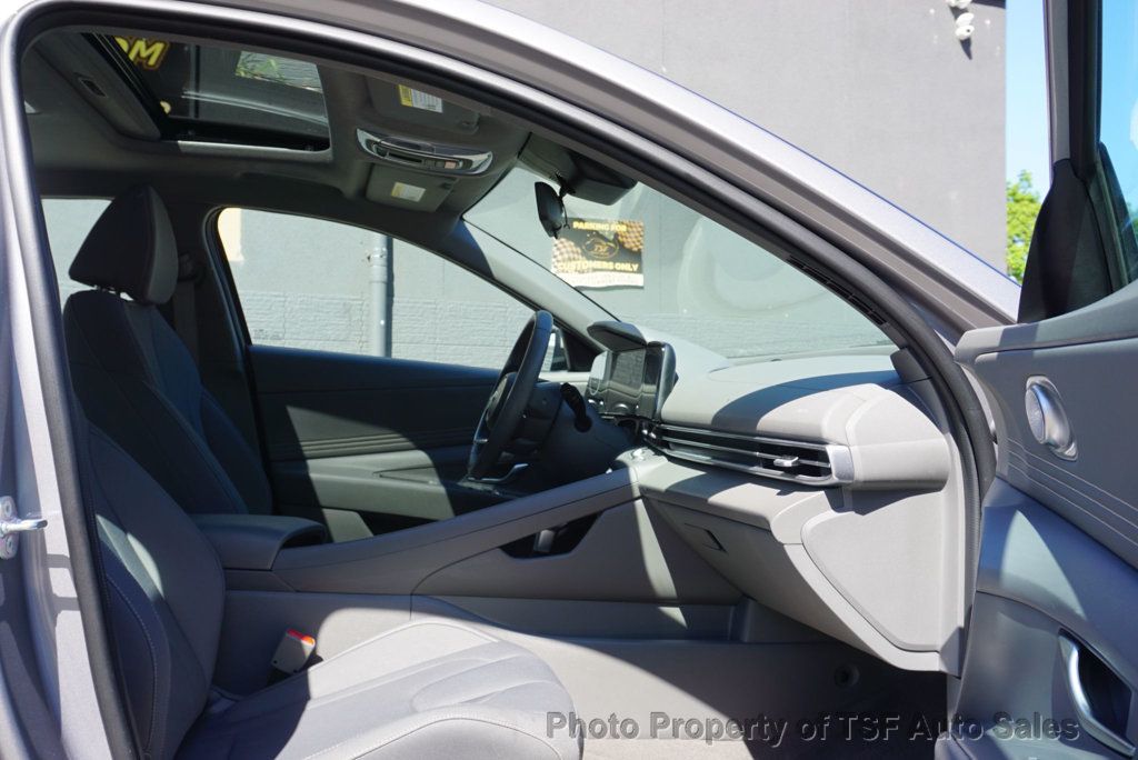2025 Hyundai Elantra SEL Convenience IVT - 23035849 - 9
