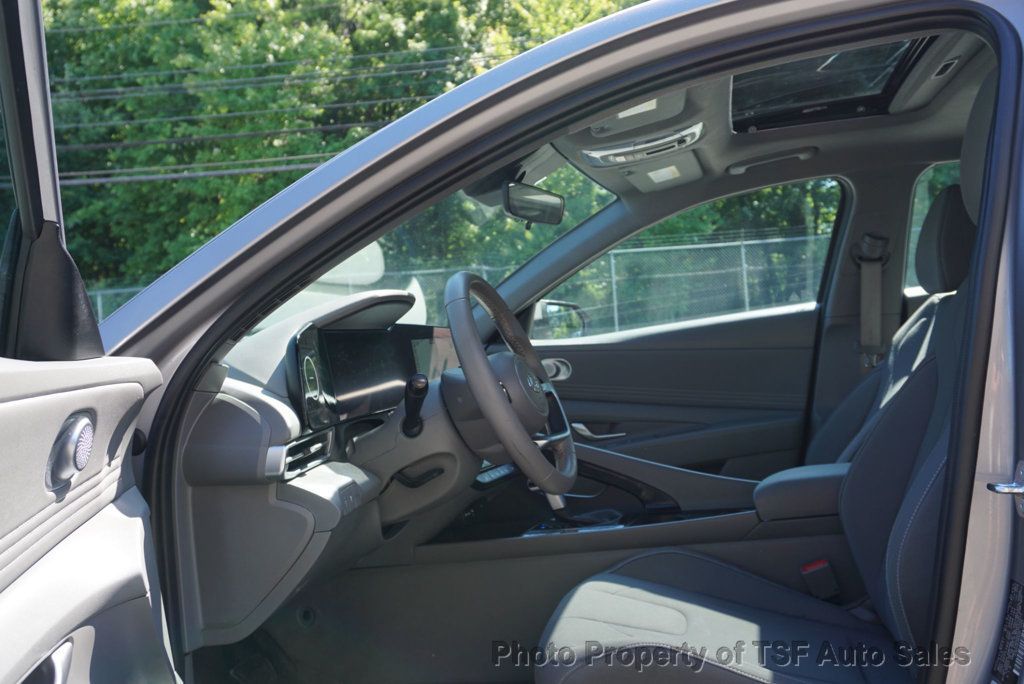 2025 Hyundai Elantra SEL Convenience IVT - 23035849 - 10