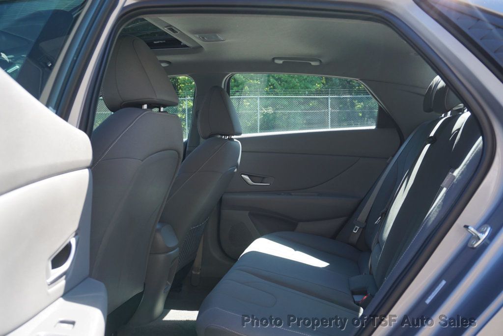2025 Hyundai Elantra SEL Convenience IVT - 23035849 - 11