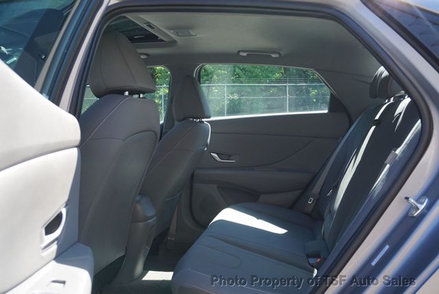 2025 Hyundai Elantra SEL Convenience IVT - 23035849 - 11