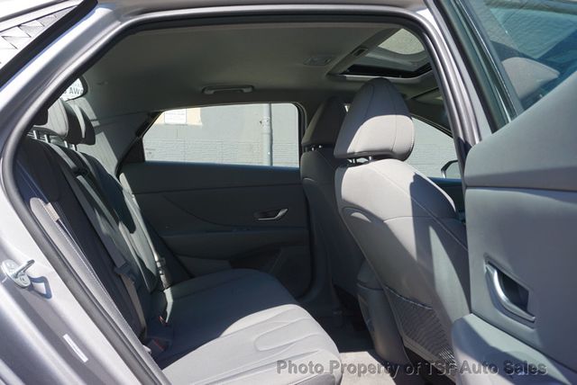 2025 Hyundai Elantra SEL Convenience IVT - 23035849 - 12