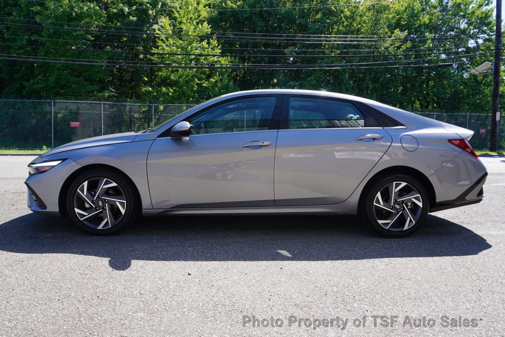 2025 Hyundai Elantra SEL Convenience IVT - 23035849 - 3