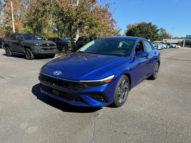 2025 Hyundai Elantra SEL Convenience IVT - 22945595 - 0