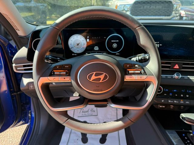 2025 Hyundai Elantra SEL Convenience IVT - 22945595 - 4