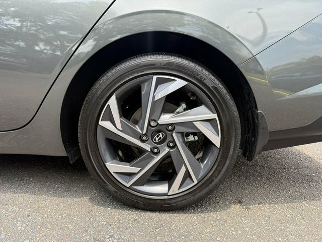 2025 Hyundai Elantra SEL Convenience IVT - 23059306 - 9