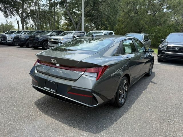 2025 Hyundai Elantra SEL Convenience IVT - 23059306 - 10