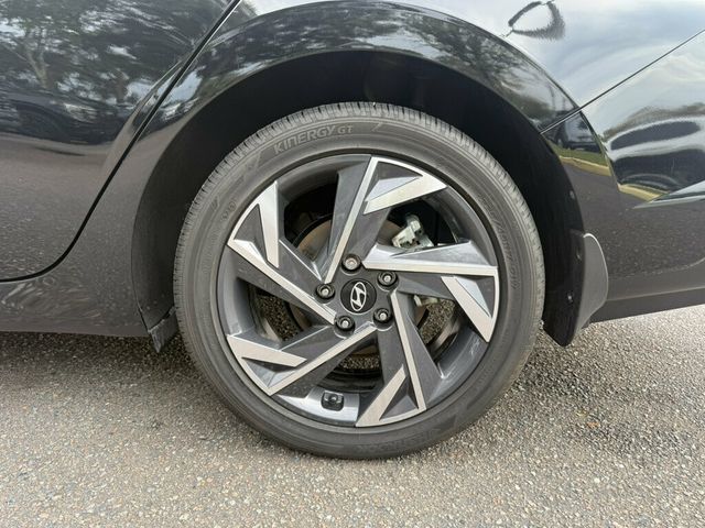 2025 Hyundai Elantra SEL Convenience IVT - 23059309 - 8