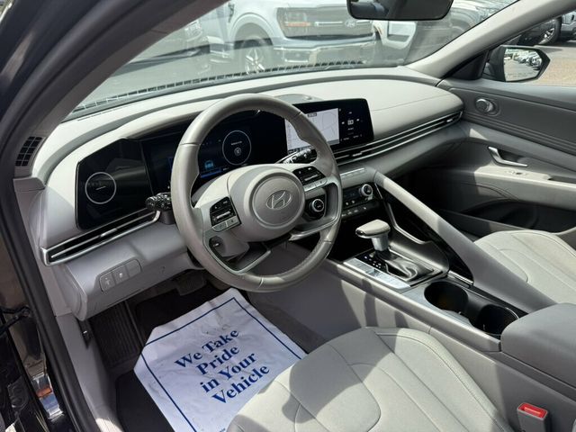 2025 Hyundai Elantra SEL Convenience IVT - 23064715 - 2