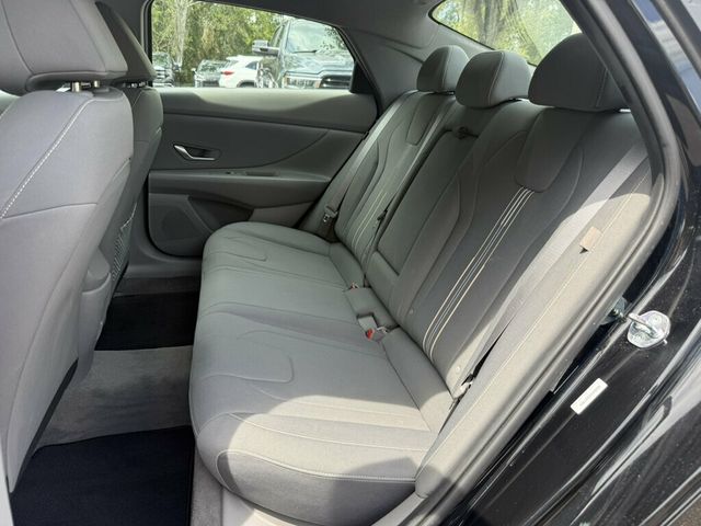 2025 Hyundai Elantra SEL Convenience IVT - 23064715 - 8