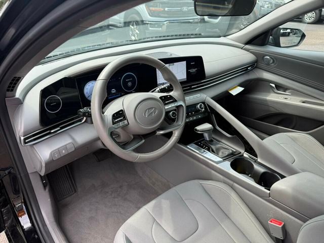 2025 Hyundai Elantra SEL Convenience IVT - 23069639 - 2