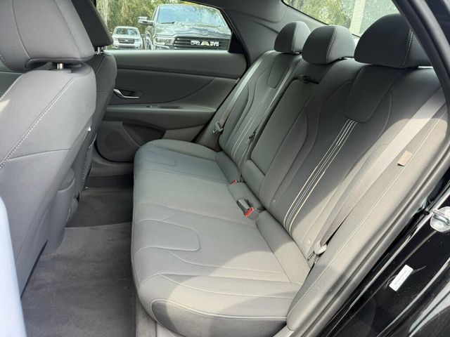 2025 Hyundai Elantra SEL Convenience IVT - 23069639 - 8