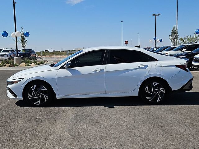 2025 Hyundai Elantra SEL Sport IVT - 23049909 - 1