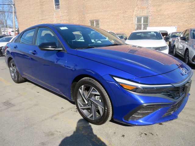 2025 Hyundai Elantra SEL Sport IVT - 23010958 - 2