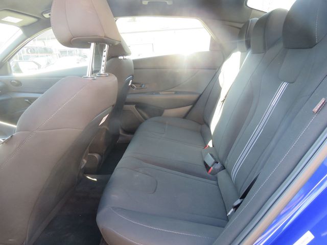 2025 Hyundai Elantra SEL Sport IVT - 23010958 - 8