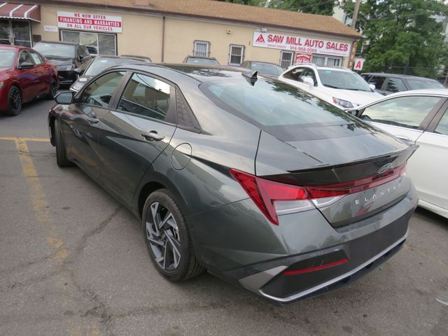 2025 Hyundai Elantra SEL Sport IVT - 23090617 - 5