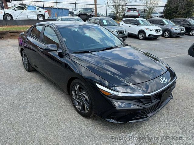2025 Hyundai Elantra SEL Sport IVT - 23004097 - 2