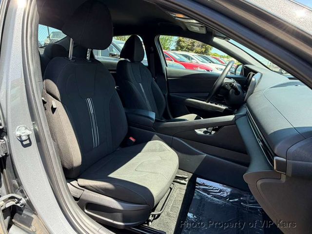 2025 Hyundai Elantra SEL Sport IVT - 23010785 - 13