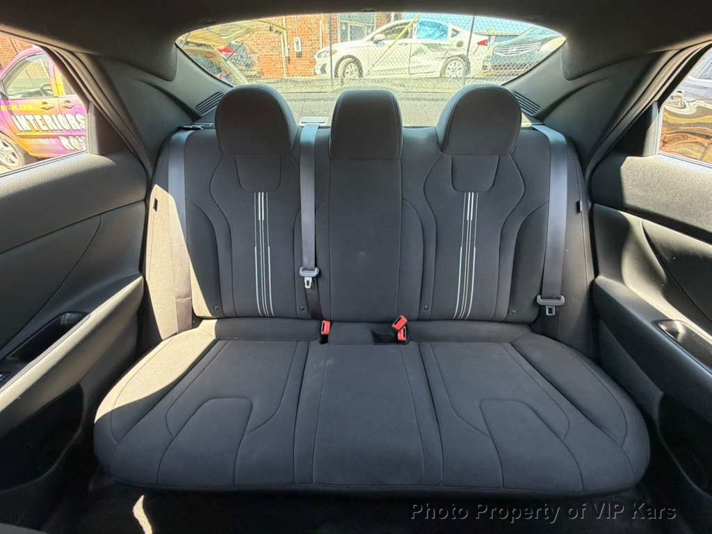 2025 Hyundai Elantra SEL Sport IVT - 23010785 - 14