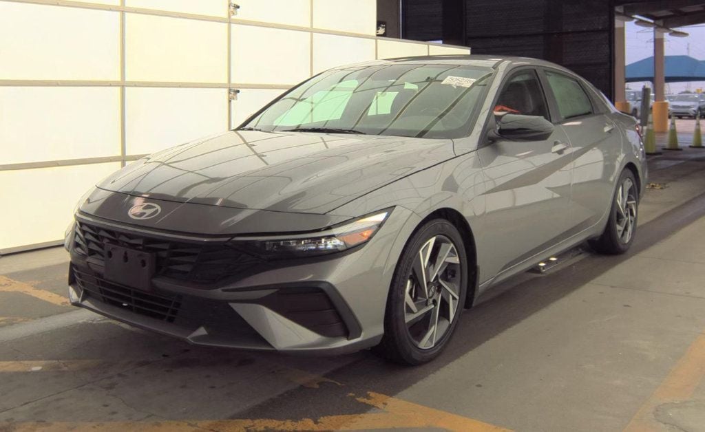 2025 Hyundai Elantra SEL Sport IVT - 22955483 | Video 1