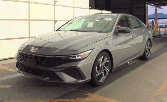 2025 Hyundai Elantra SEL Sport IVT - 22955483 - 0