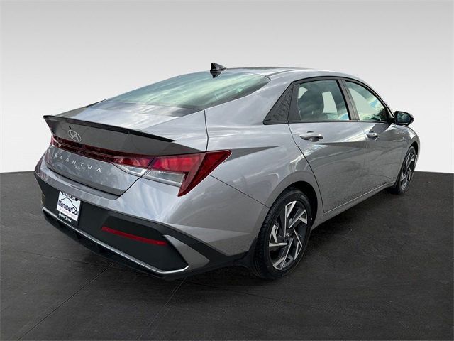 2025 Hyundai Elantra SEL