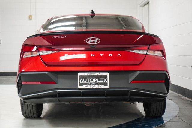 2025 Hyundai Elantra SEL Sport IVT - 23054874 - 32