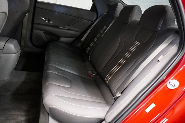 2025 Hyundai Elantra SEL Sport IVT - 23054874 - 6