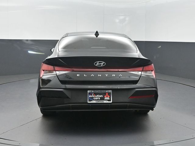 2025 Hyundai Elantra SEL Sport IVT - 23062769 - 24