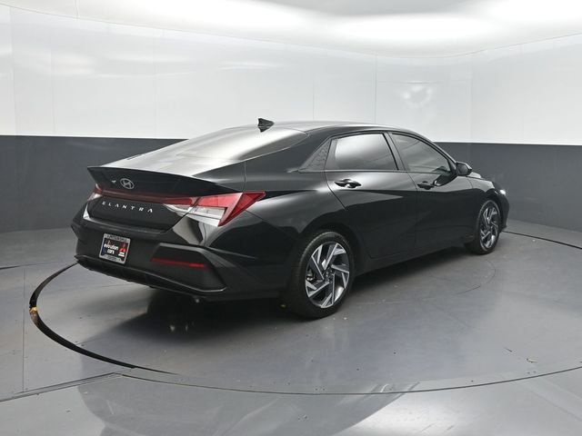 2025 Hyundai Elantra SEL Sport IVT - 23062769 - 25