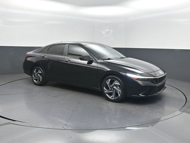 2025 Hyundai Elantra SEL Sport IVT - 23062769 - 27