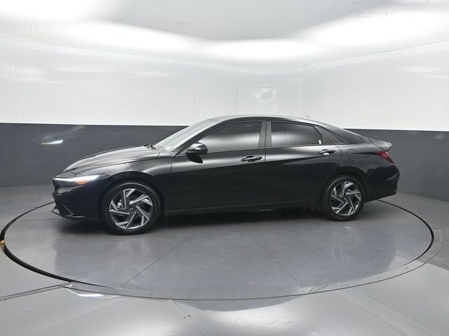 2025 Hyundai Elantra SEL Sport IVT - 23062769 - 2