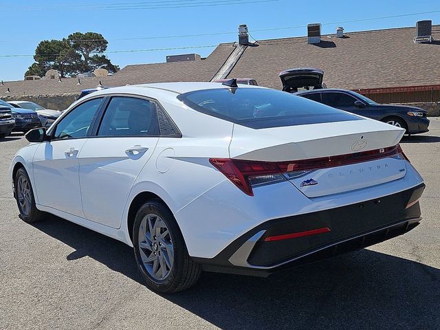 2025 Hyundai Elantra Hybrid Blue DCT - 23021839 - 2