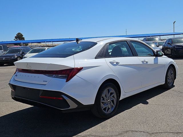 2025 Hyundai Elantra Hybrid Blue DCT - 23021839 - 3