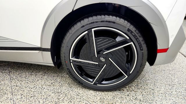 2025 Hyundai IONIQ 5 Limited AWD - 22998969 - 8