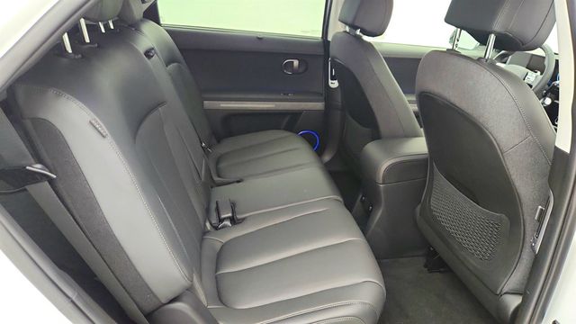 2025 Hyundai IONIQ 5 Limited AWD w/ 20'' Wheels & Premium Leather Seating - 22998969 - 23