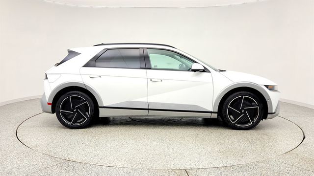 2025 Hyundai IONIQ 5 Limited AWD w/ 20'' Wheels & Premium Leather Seating - 22998969 - 3