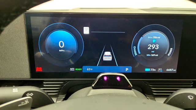 2025 Hyundai IONIQ 5 Limited RWD *Ltd Avail* - 23012282 - 13