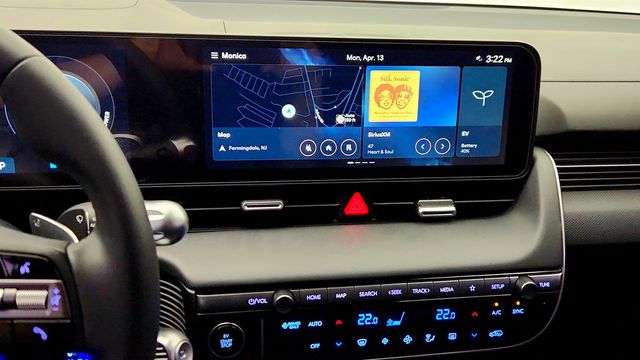 2025 Hyundai IONIQ 5 Limited RWD *Ltd Avail* - 23012570 - 17