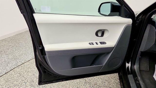 2025 Hyundai IONIQ 5 SE AWD - 23082201 - 9