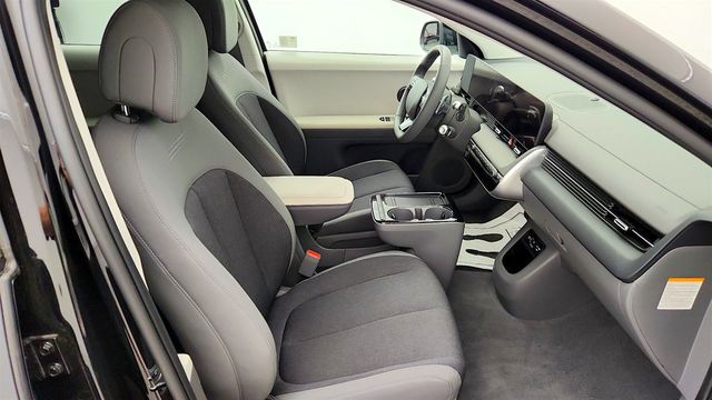 2025 Hyundai IONIQ 5 SE AWD - 23082201 - 22