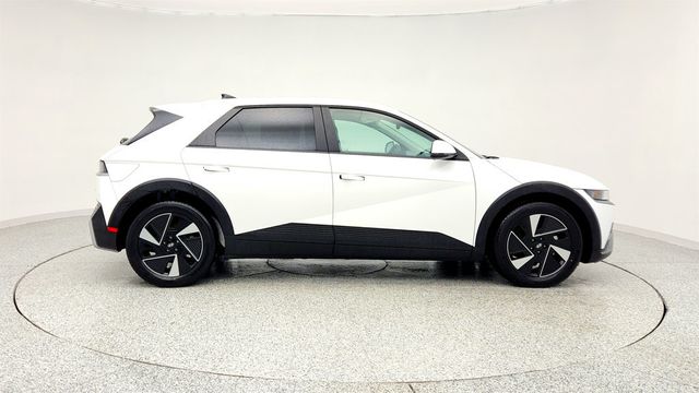 2025 Hyundai IONIQ 5 SE AWD - 22965189 - 3