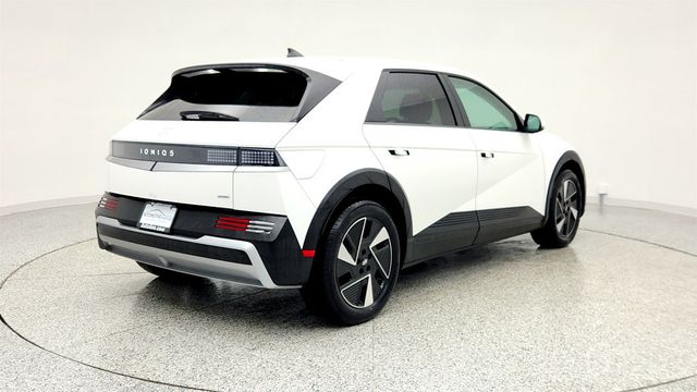 2025 Hyundai IONIQ 5 SE AWD - 22965189 - 4