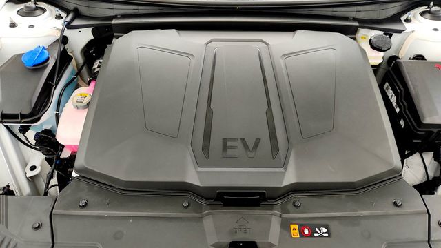 2025 Hyundai IONIQ 5 SEL RWD - 23009588 - 25