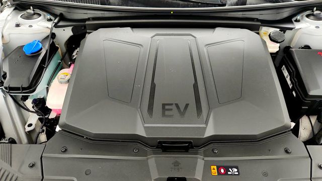 2025 Hyundai IONIQ 5 SEL RWD - 23014732 - 25