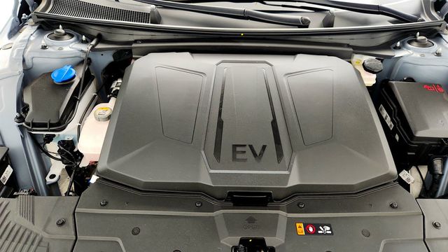 2025 Hyundai IONIQ 5 SEL RWD - 23015403 - 25