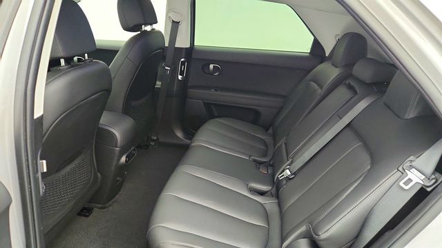 2025 Hyundai IONIQ 5 SEL RWD *Ltd Avail* - 23015410 - 19