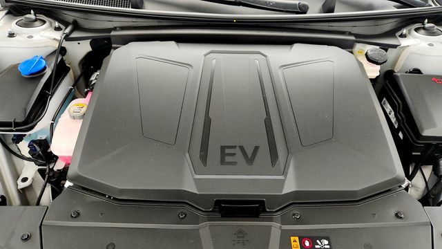 2025 Hyundai IONIQ 5 SEL RWD *Ltd Avail* - 23015410 - 25