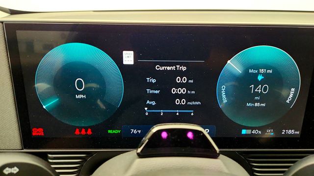 2025 Hyundai IONIQ 5 SE RWD *Ltd Avail* - 23013156 - 12